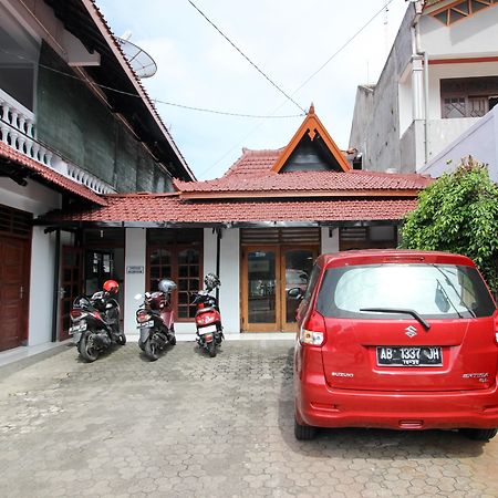 יוגיאקרטה Reddoorz Plus Near Alun Alun Selatan מראה חיצוני תמונה