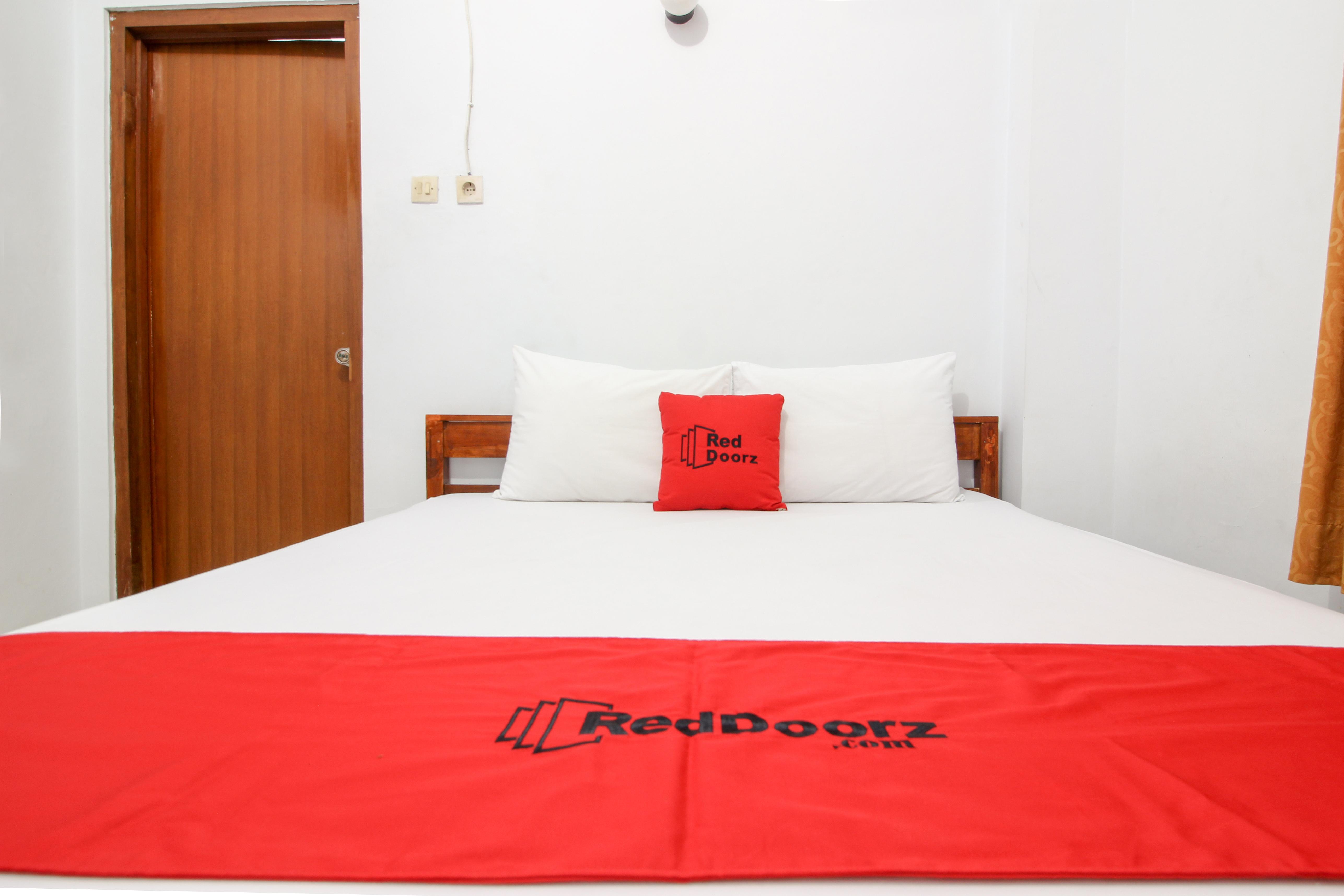 יוגיאקרטה Reddoorz Plus Near Alun Alun Selatan מראה חיצוני תמונה