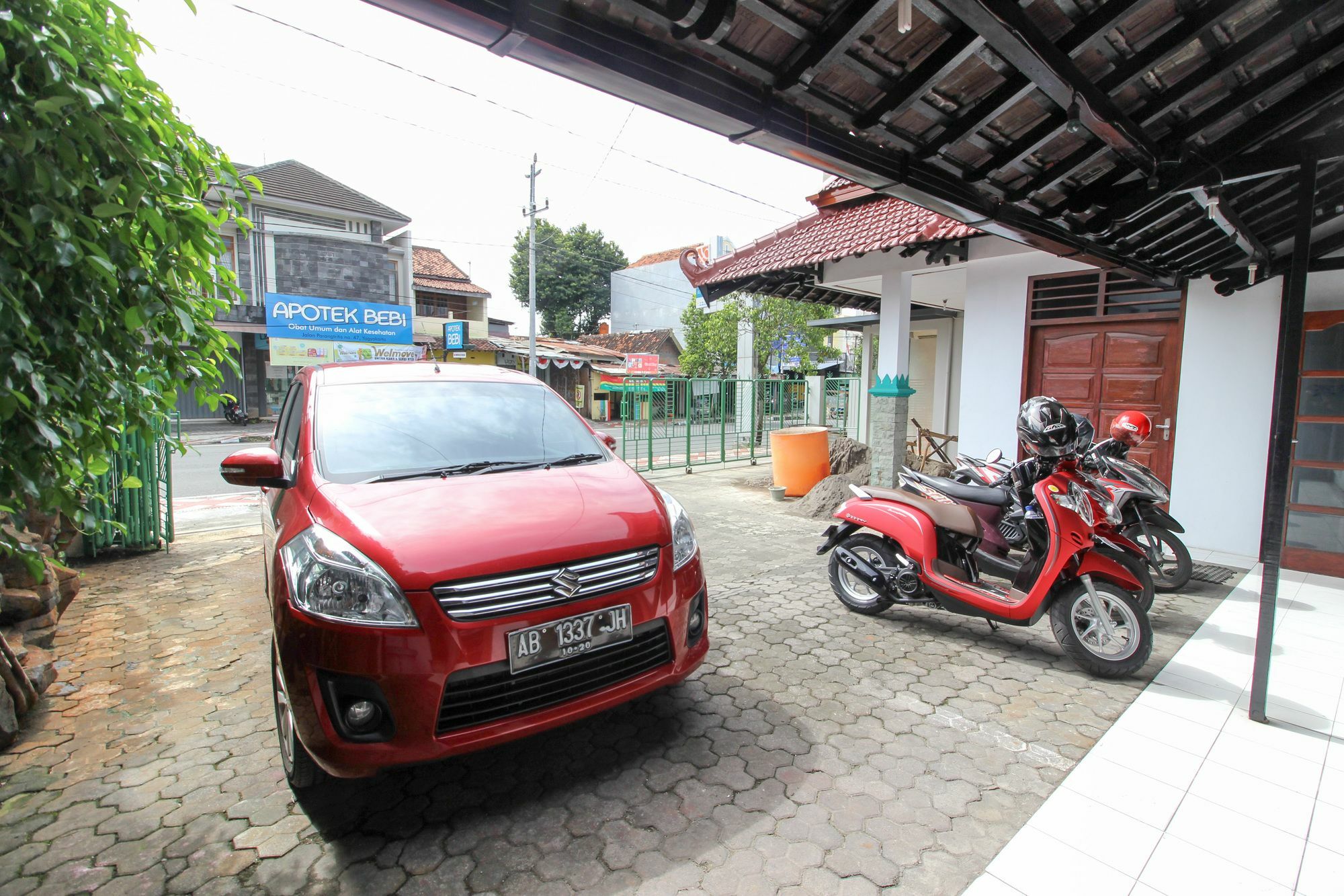 יוגיאקרטה Reddoorz Plus Near Alun Alun Selatan מראה חיצוני תמונה